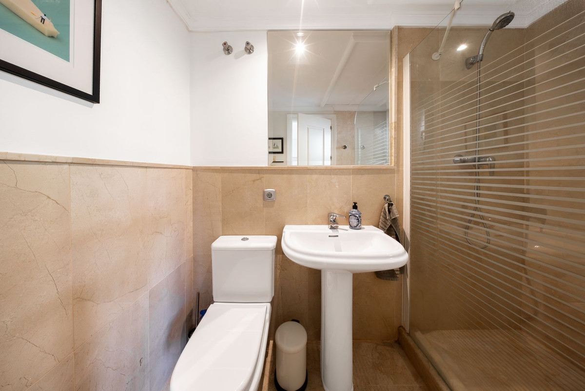Middle Floor Apartment bilde 25