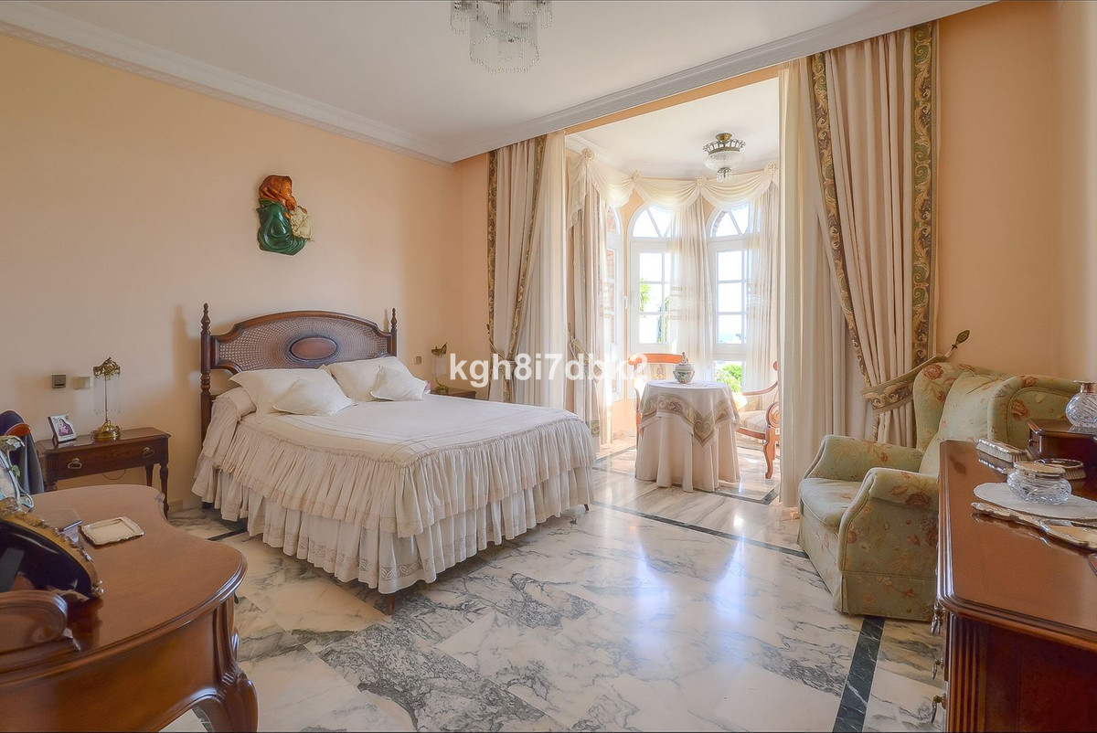 Detached Villa bilde 14