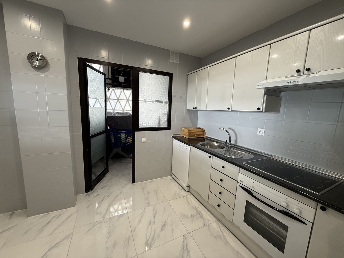 Middle Floor Apartment bilde 11