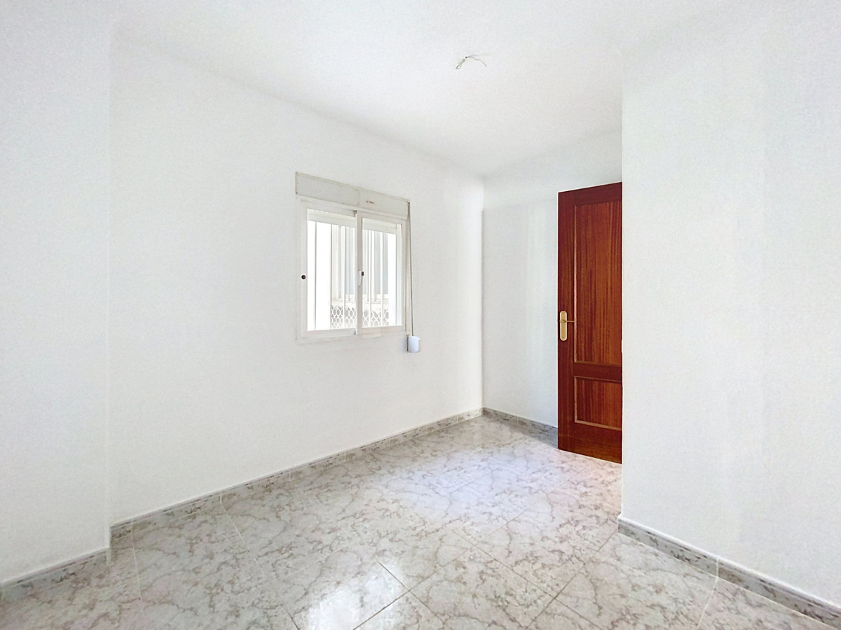 Middle Floor Apartment bilde 33