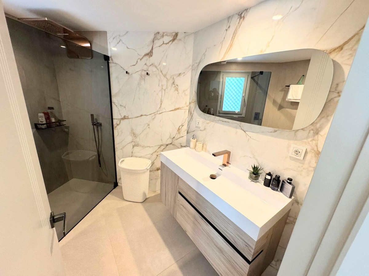 Middle Floor Apartment bilde 33