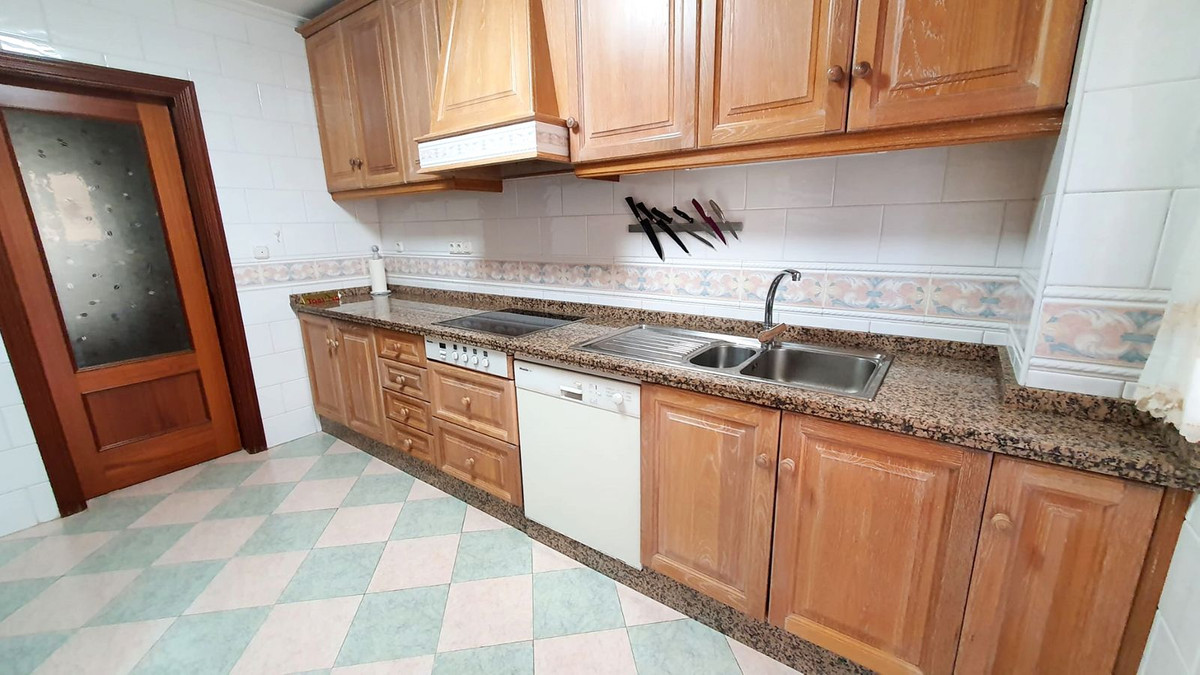 Middle Floor Apartment bilde 12