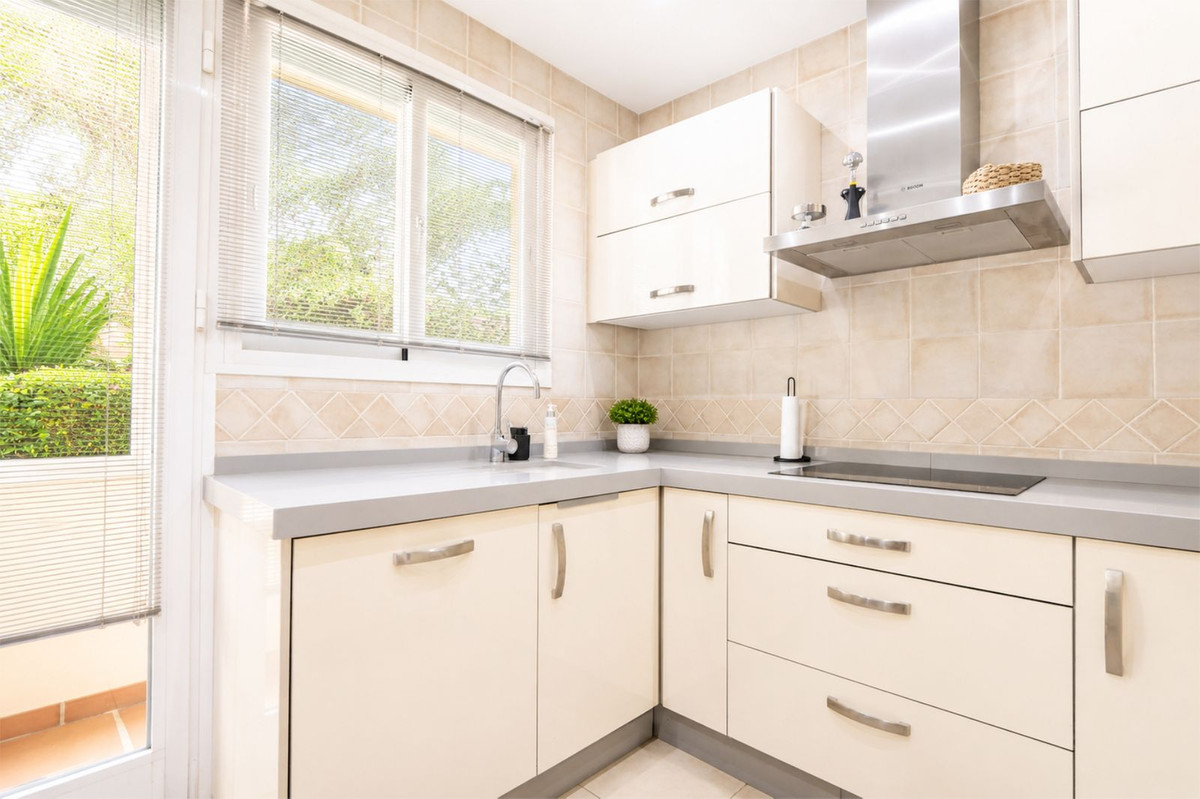 Middle Floor Apartment bilde 20