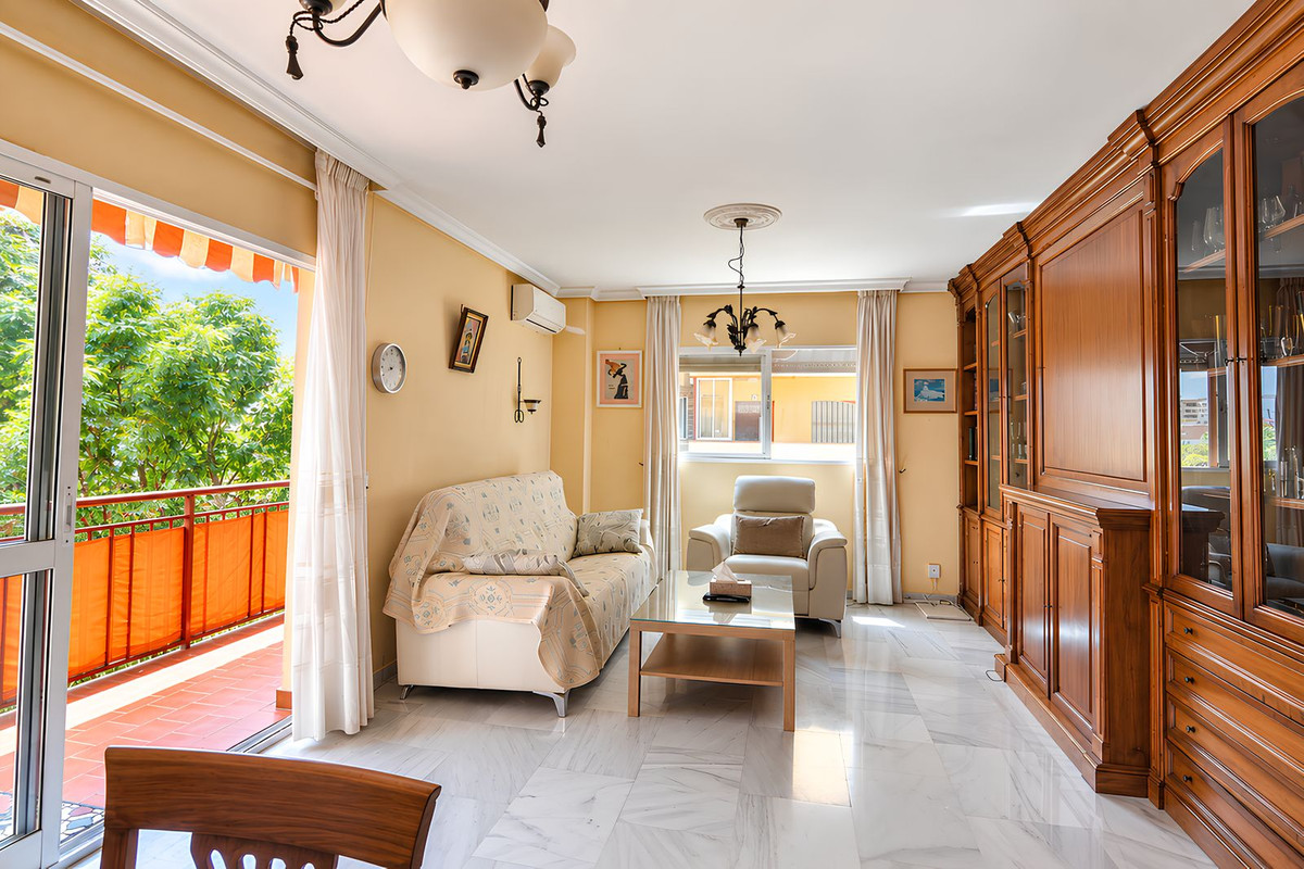 Middle Floor Apartment bilde 10