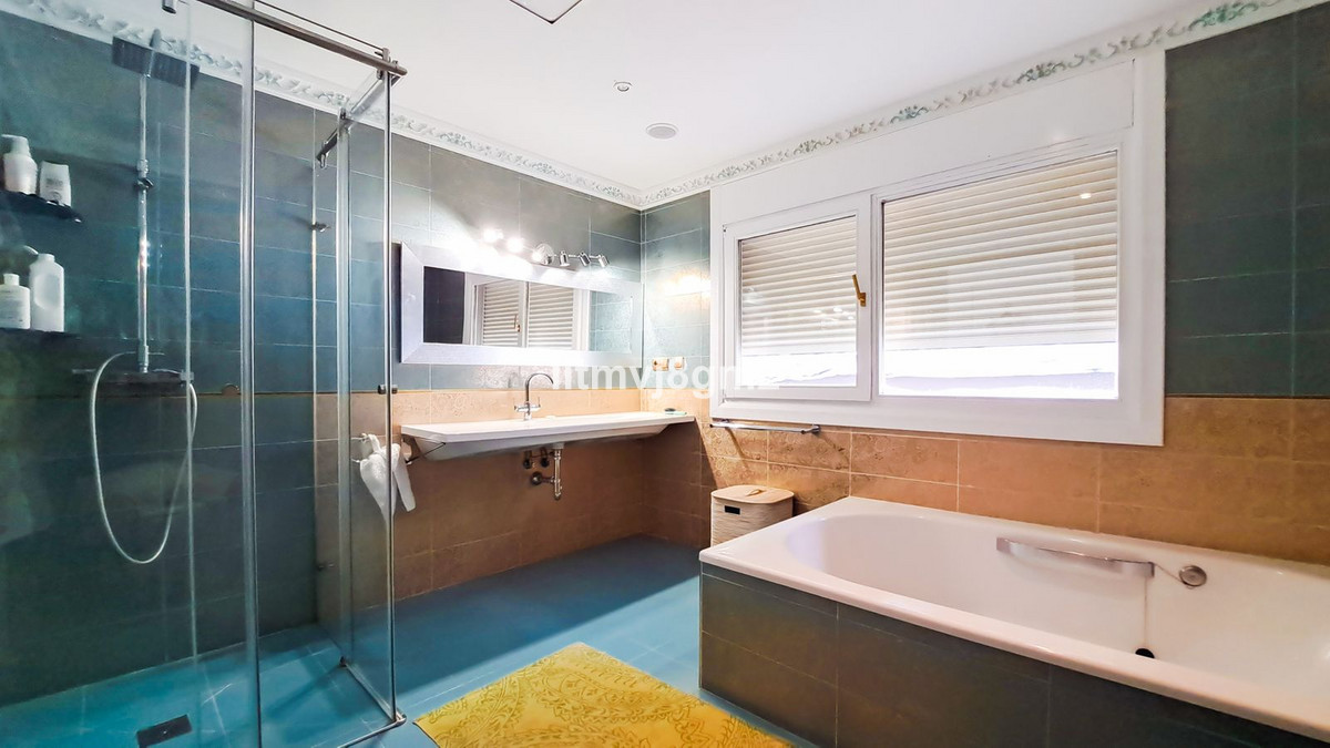 Detached Villa bilde 18