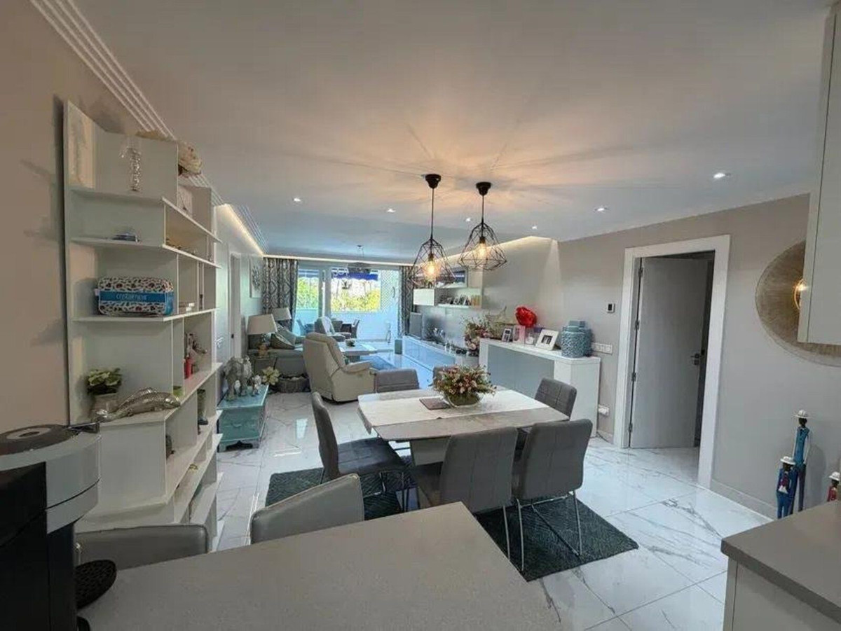 Middle Floor Apartment bilde 2