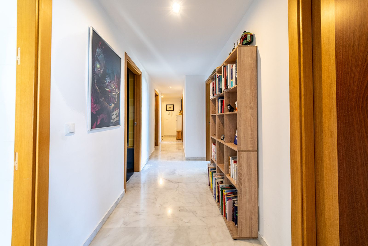 Middle Floor Apartment bilde 10