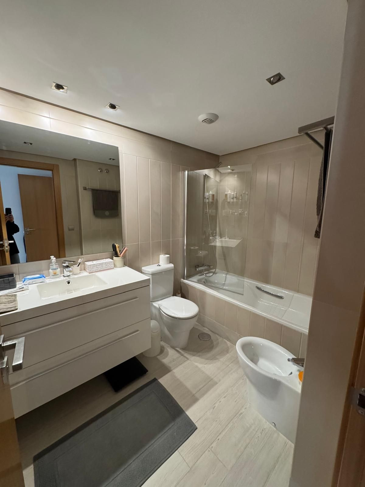 Middle Floor Apartment bilde 11