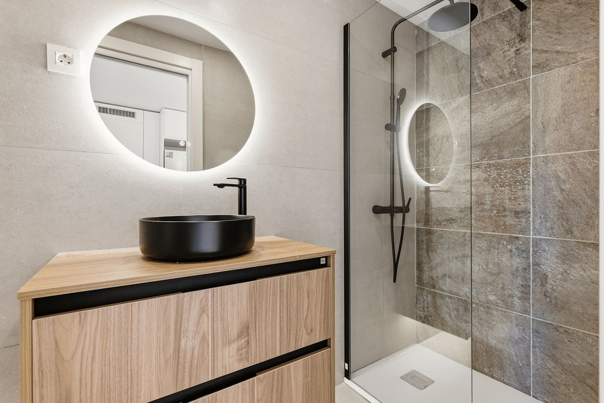 Middle Floor Apartment bilde 12