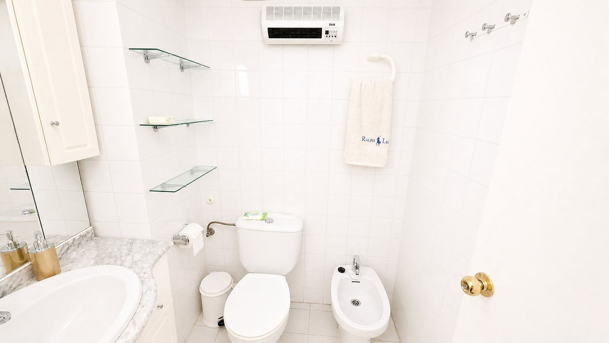 Middle Floor Apartment bilde 22