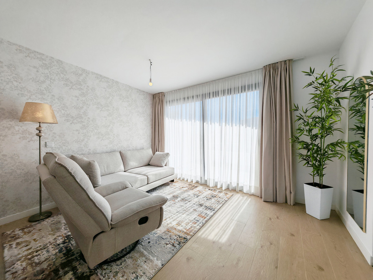 Middle Floor Apartment bilde 3