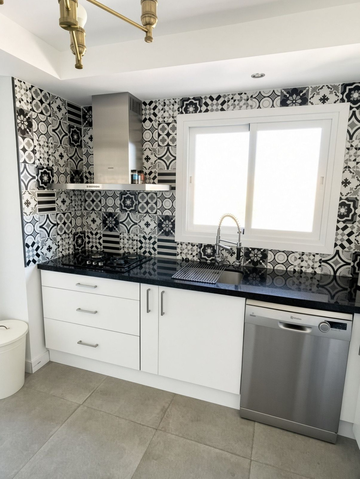 Middle Floor Apartment bilde 6