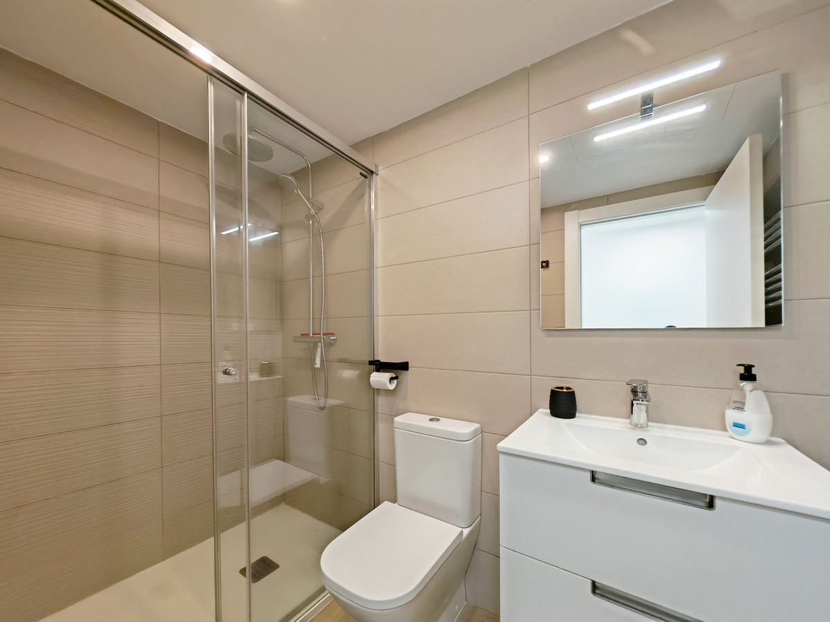 Middle Floor Apartment bilde 11