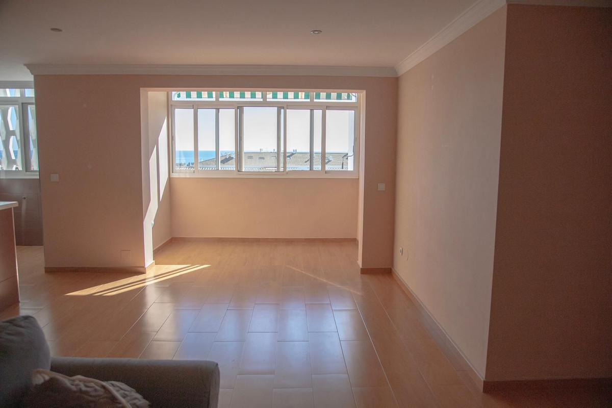 Middle Floor Apartment bilde 3