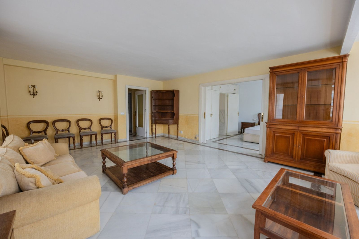 Middle Floor Apartment bilde 6