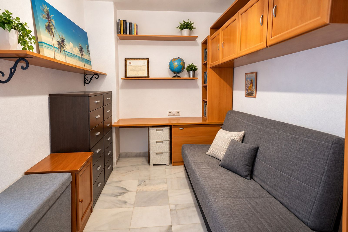 Middle Floor Apartment bilde 12