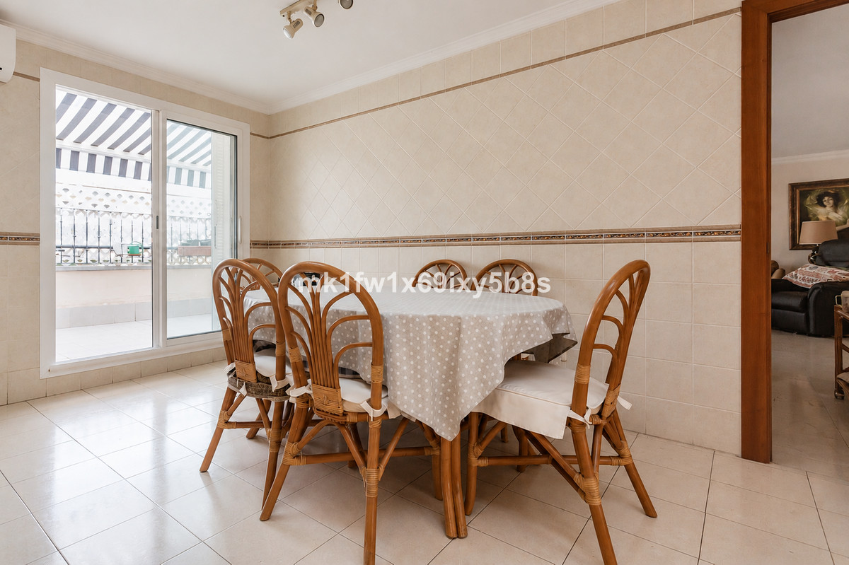 Middle Floor Apartment bilde 17