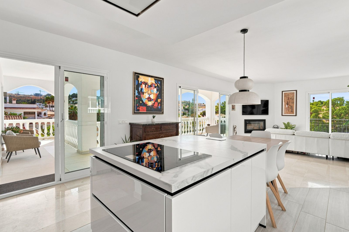 Detached Villa bilde 2