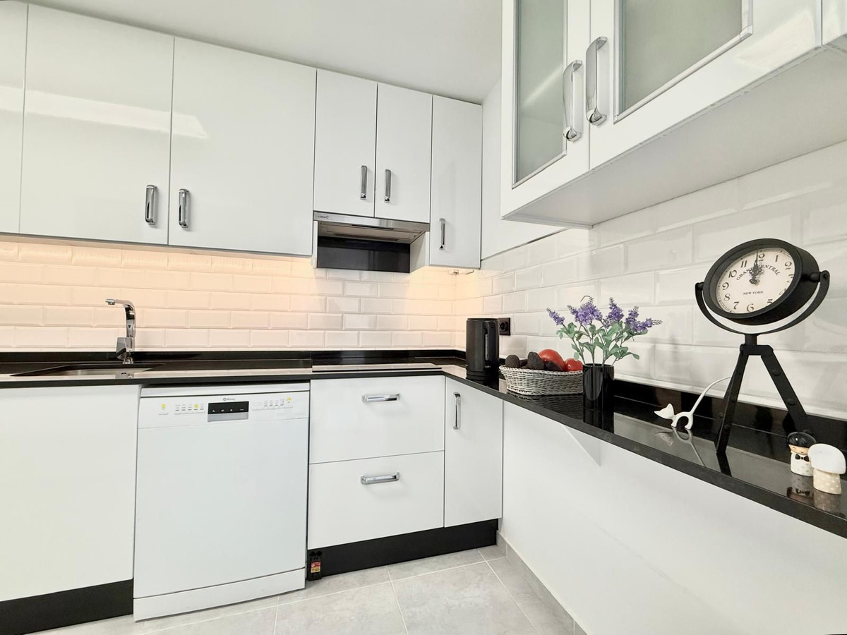 Middle Floor Apartment bilde 3