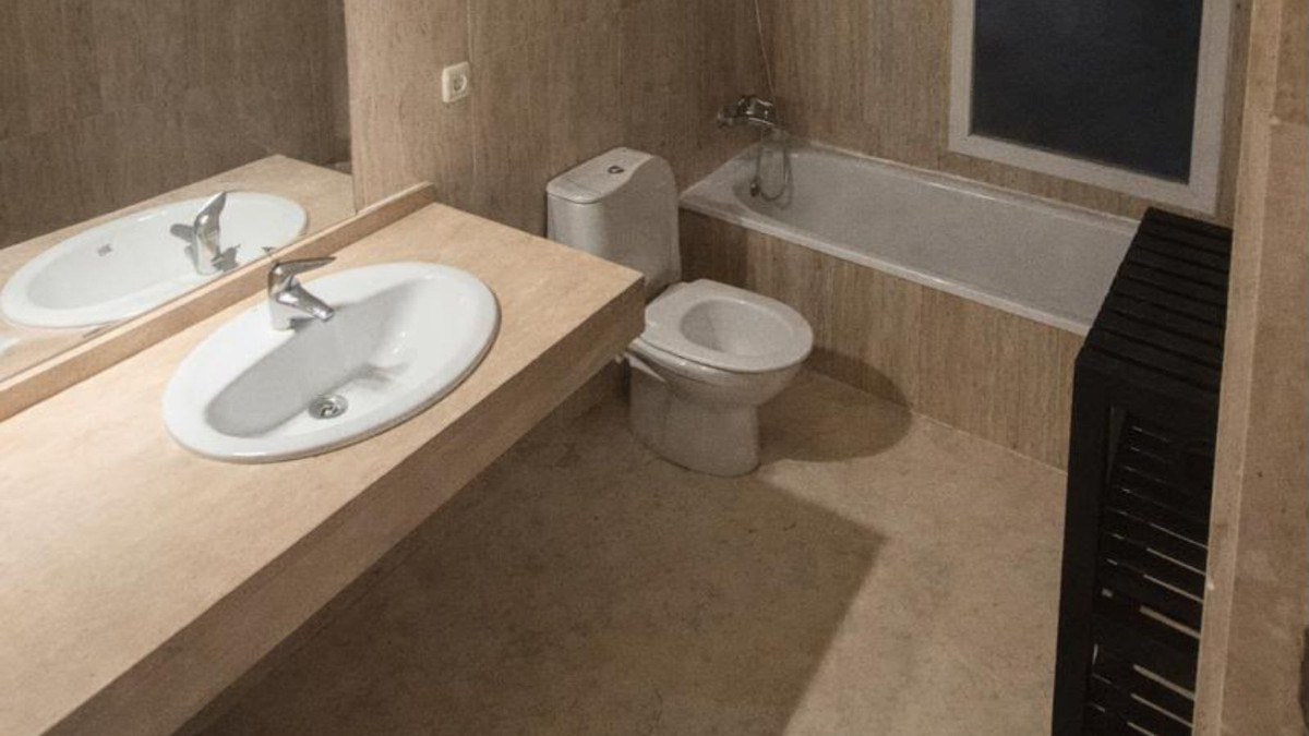 Middle Floor Apartment bilde 11