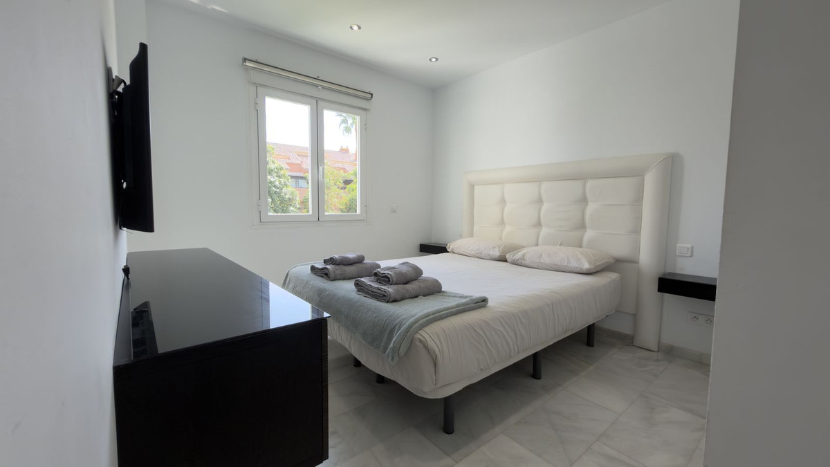 Middle Floor Apartment bilde 8