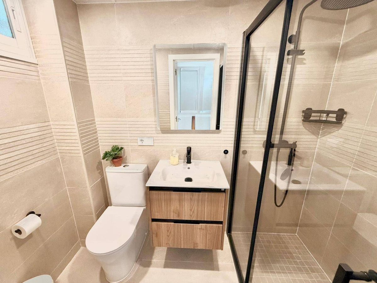 Middle Floor Apartment bilde 6