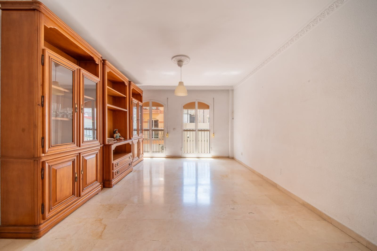 Middle Floor Apartment bilde 2