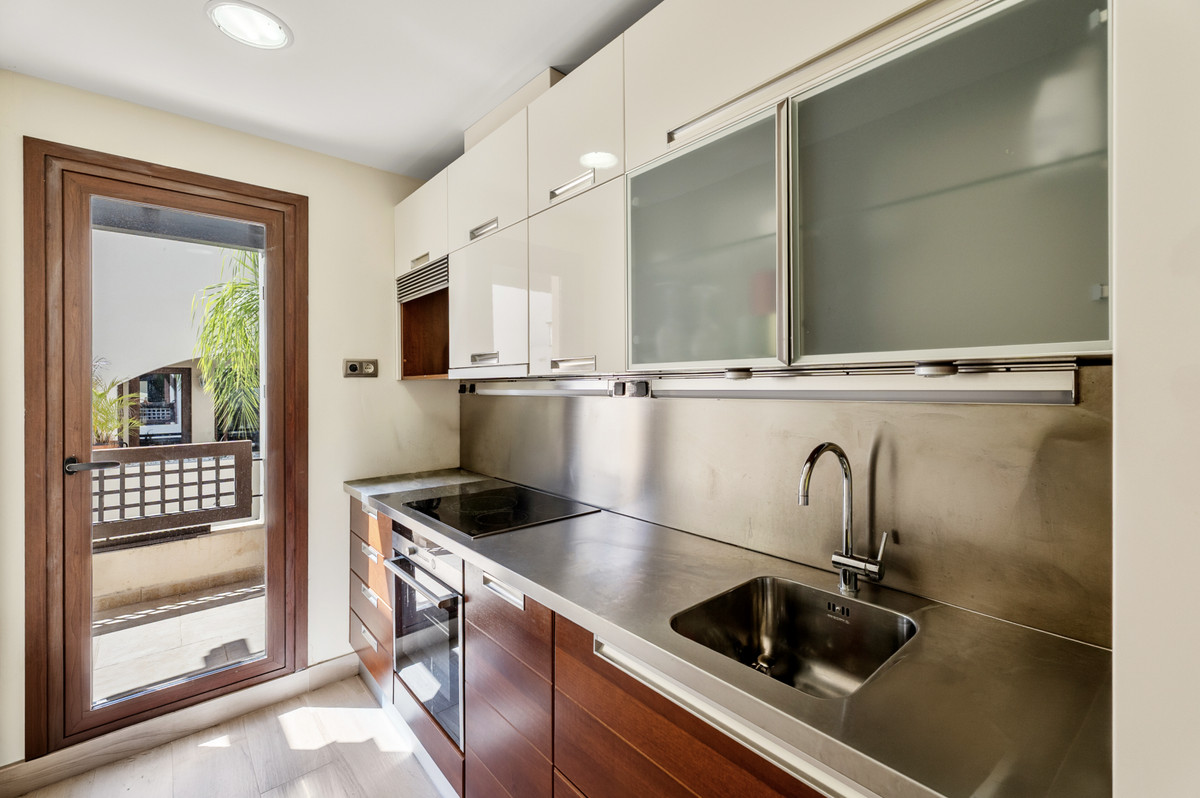 Middle Floor Apartment bilde 13