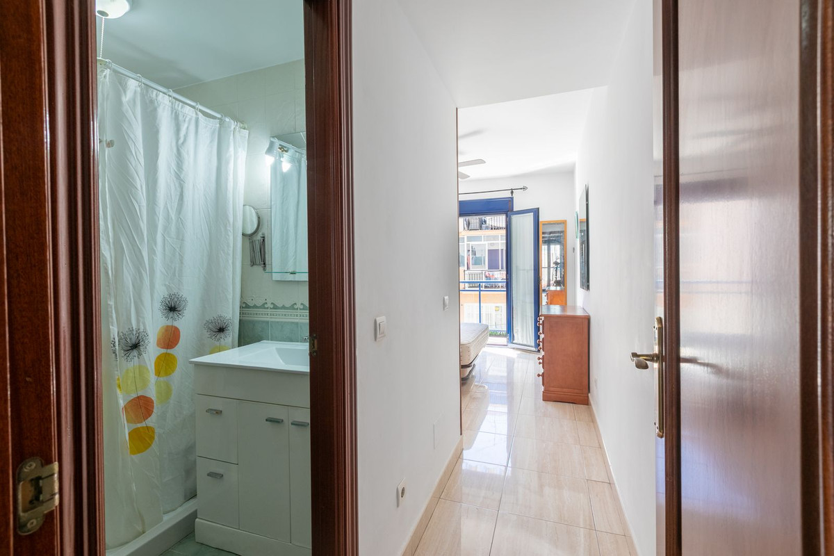 Middle Floor Apartment bilde 14