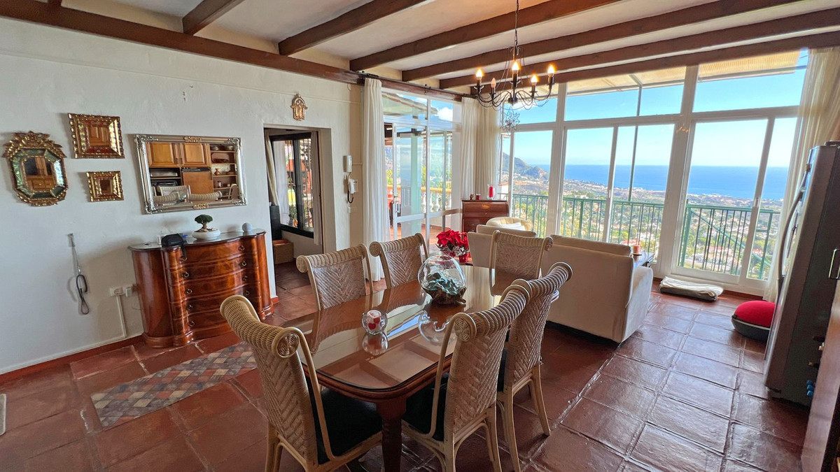 Detached Villa bilde 4