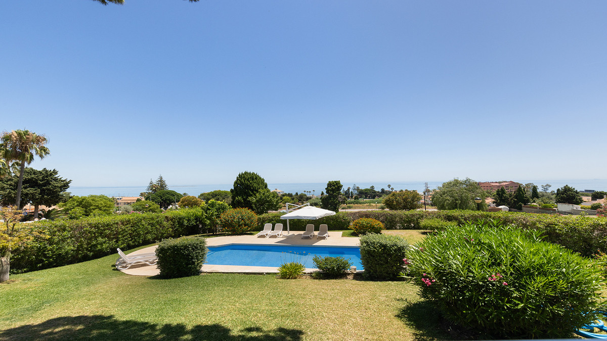 Detached Villa bilde 2