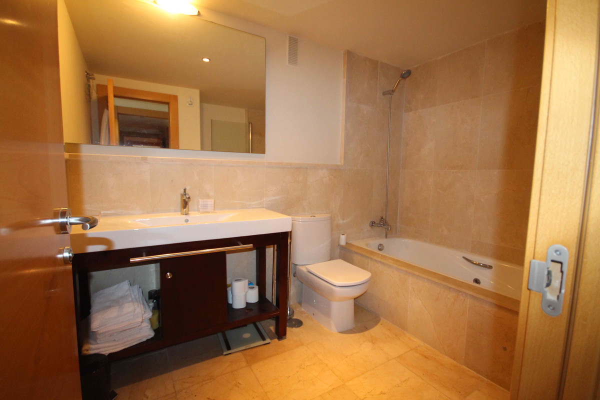 Middle Floor Apartment bilde 7
