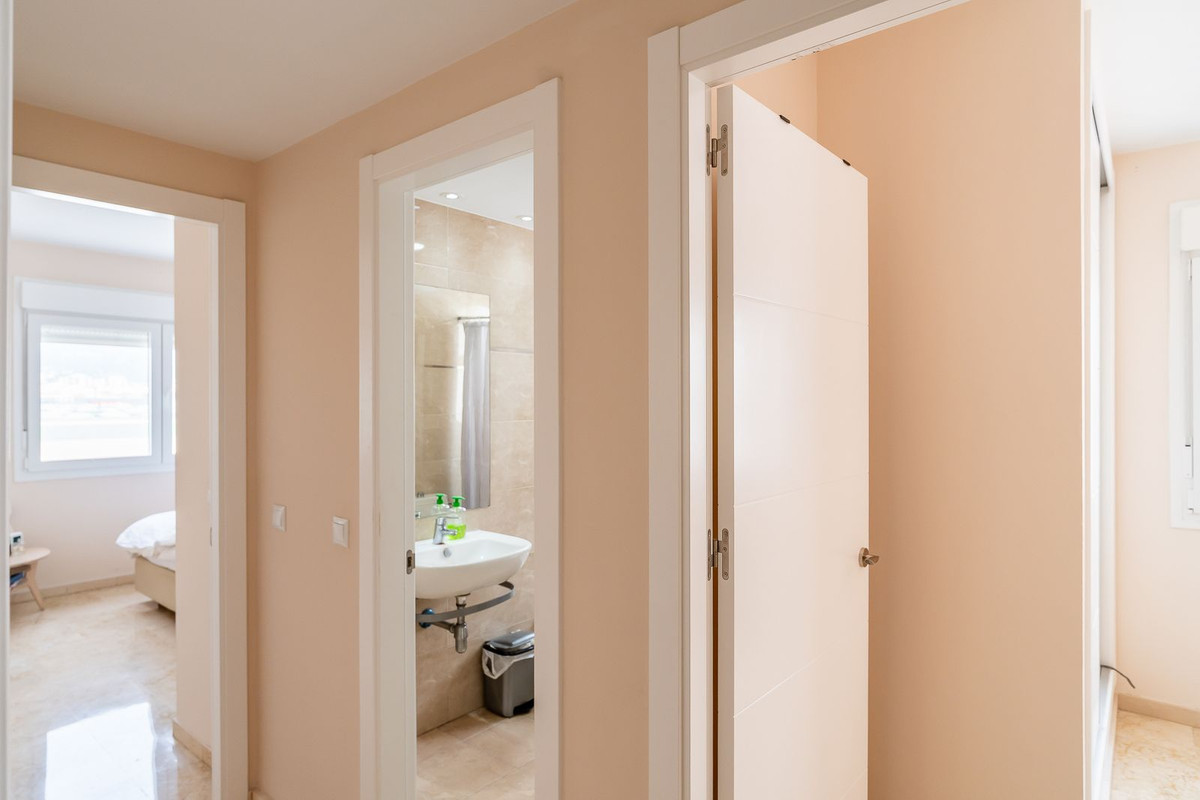 Middle Floor Apartment bilde 6