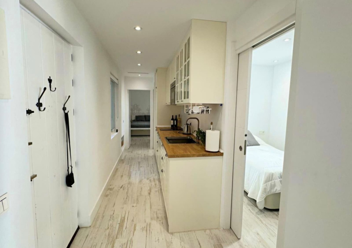 Middle Floor Apartment bilde 8