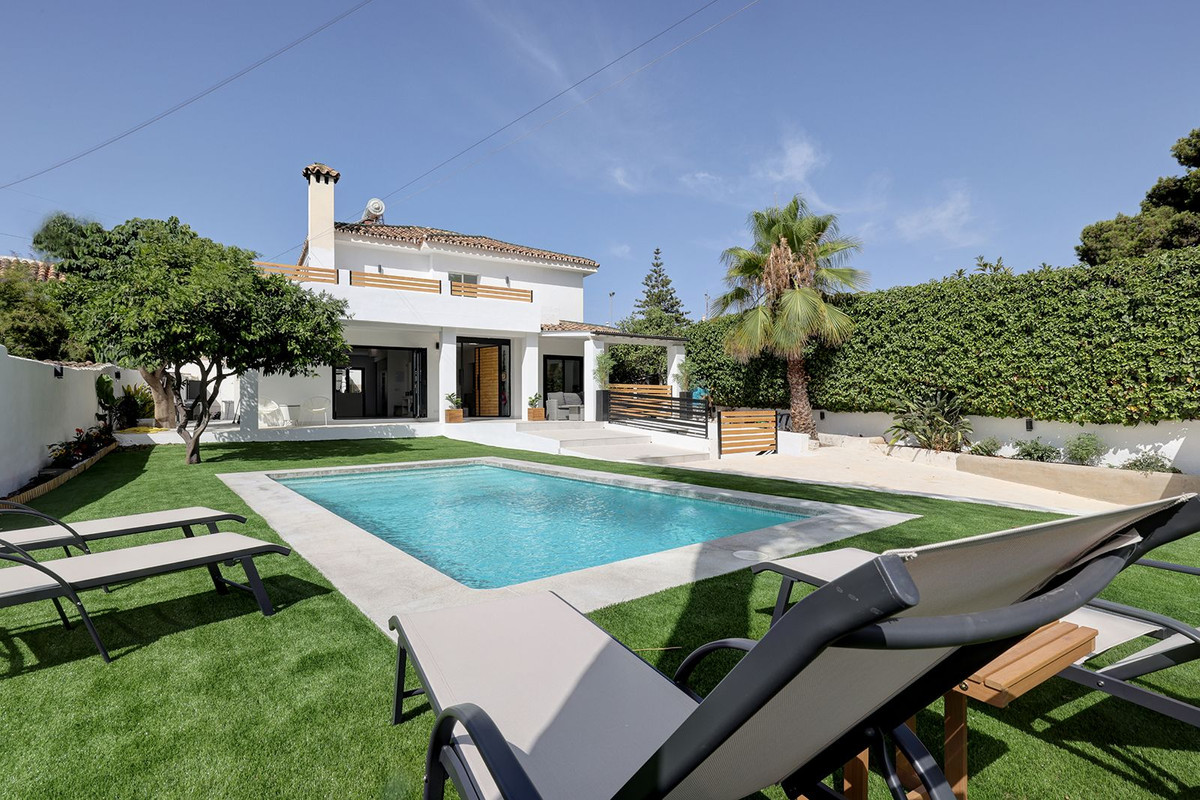 Detached Villa bilde 24