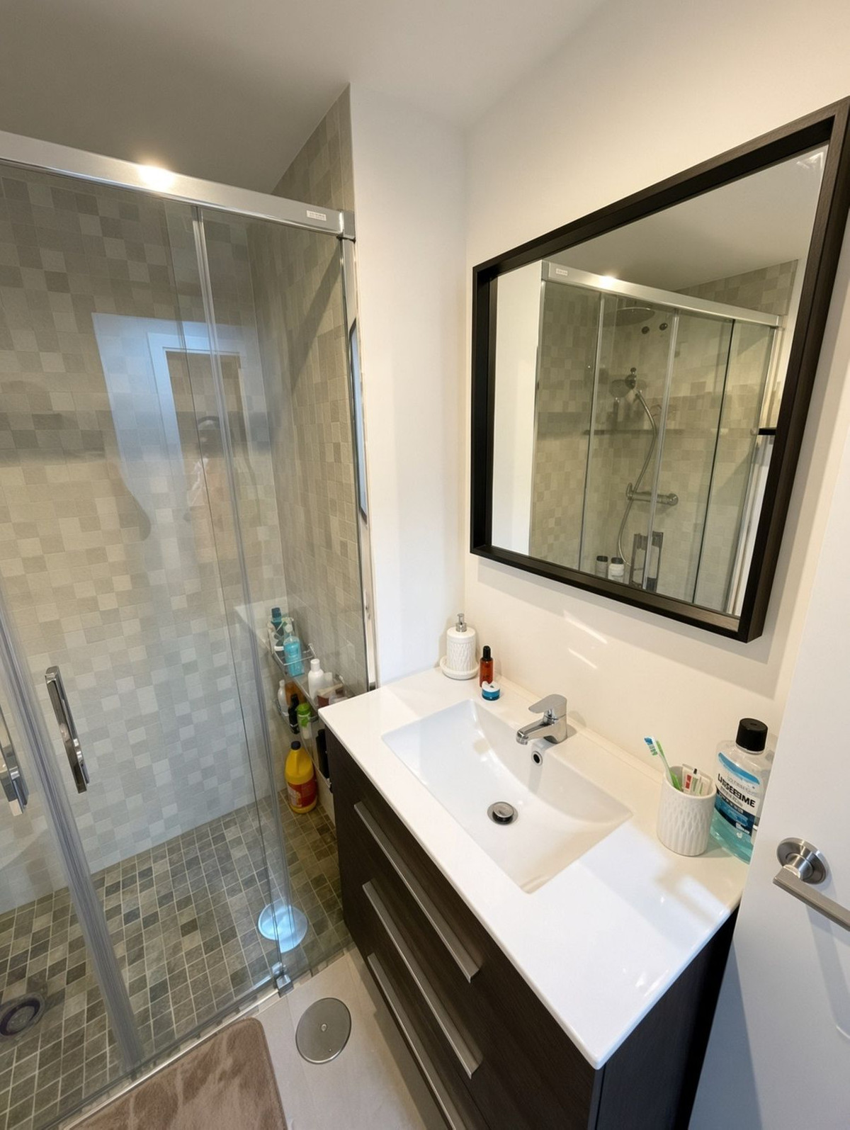 Middle Floor Apartment bilde 8