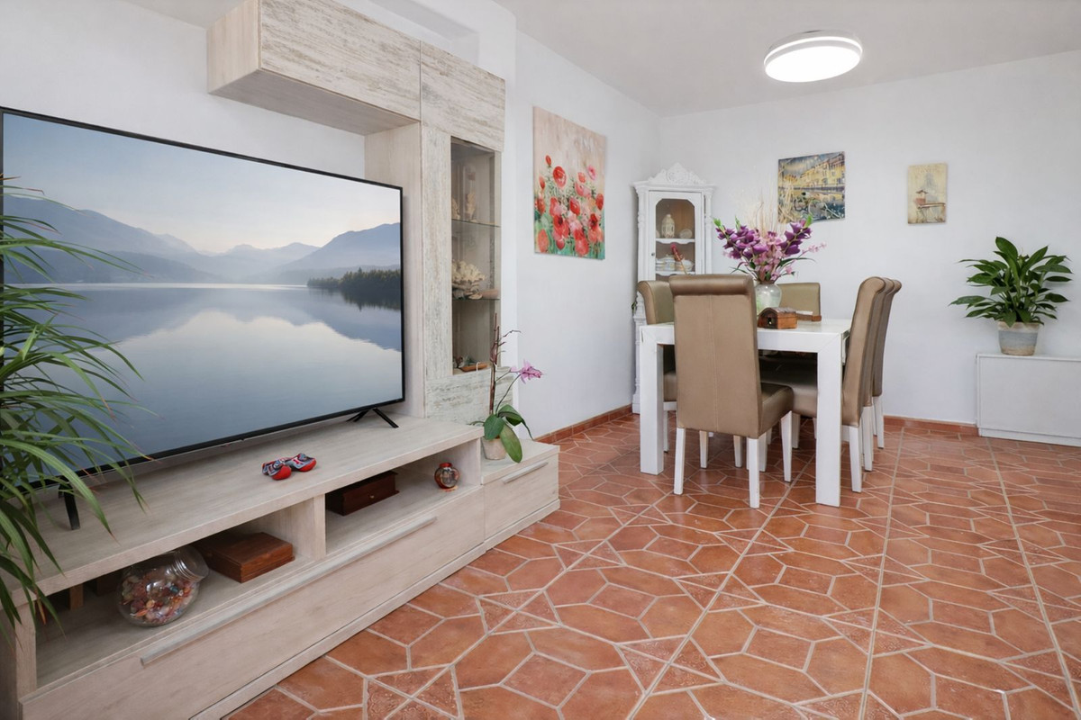 Middle Floor Apartment bilde 11