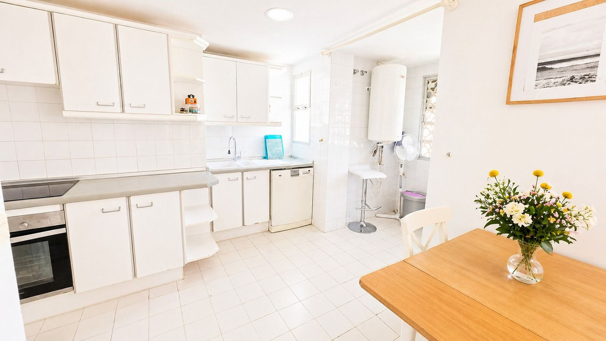 Middle Floor Apartment bilde 28