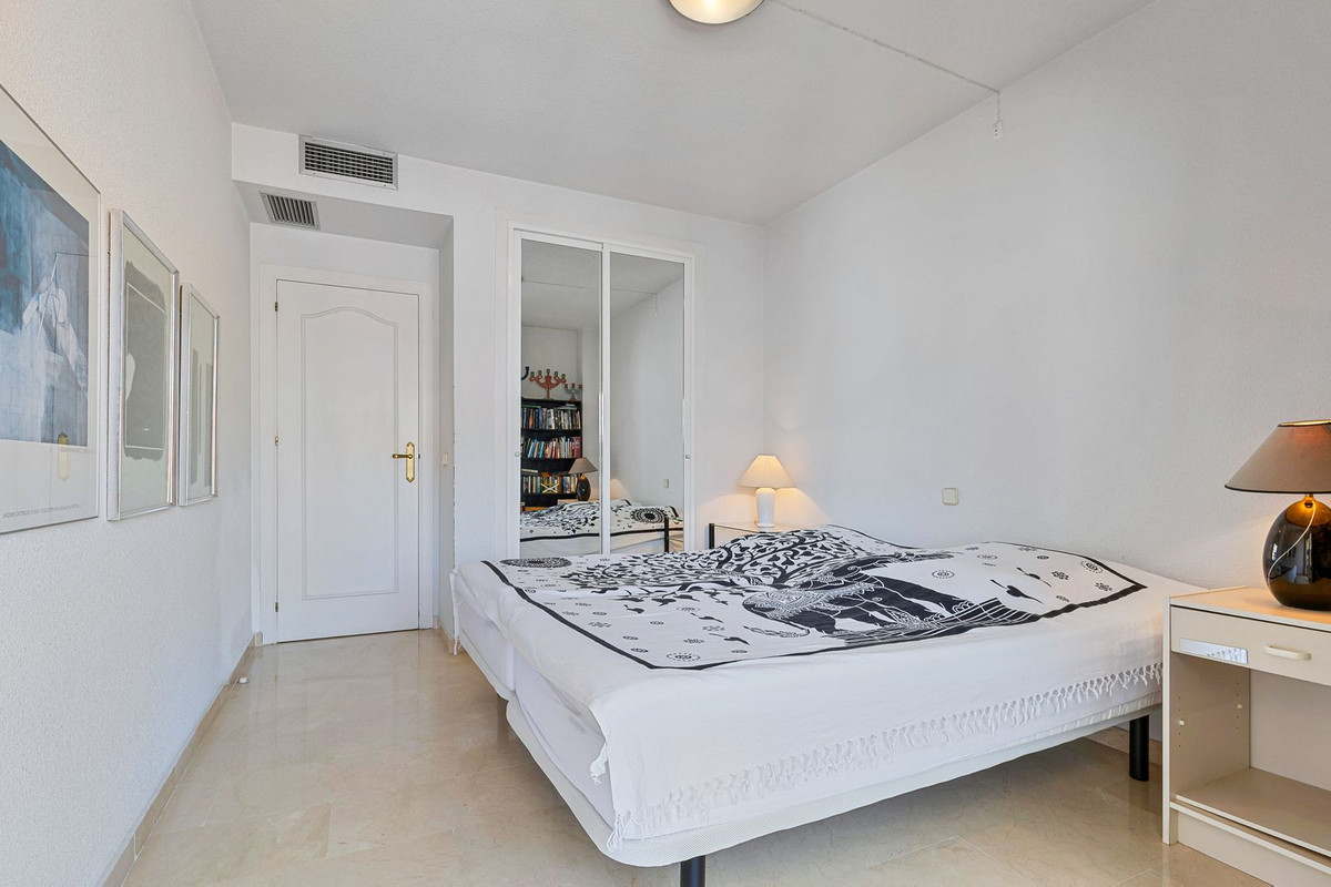 Middle Floor Apartment bilde 13