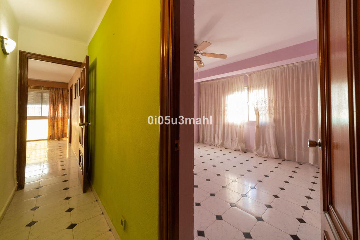 Middle Floor Apartment bilde 23
