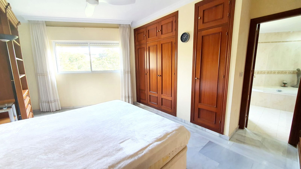 Middle Floor Apartment bilde 17