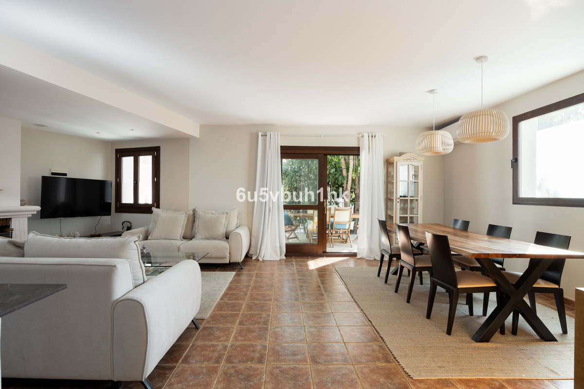 Detached Villa bilde 3