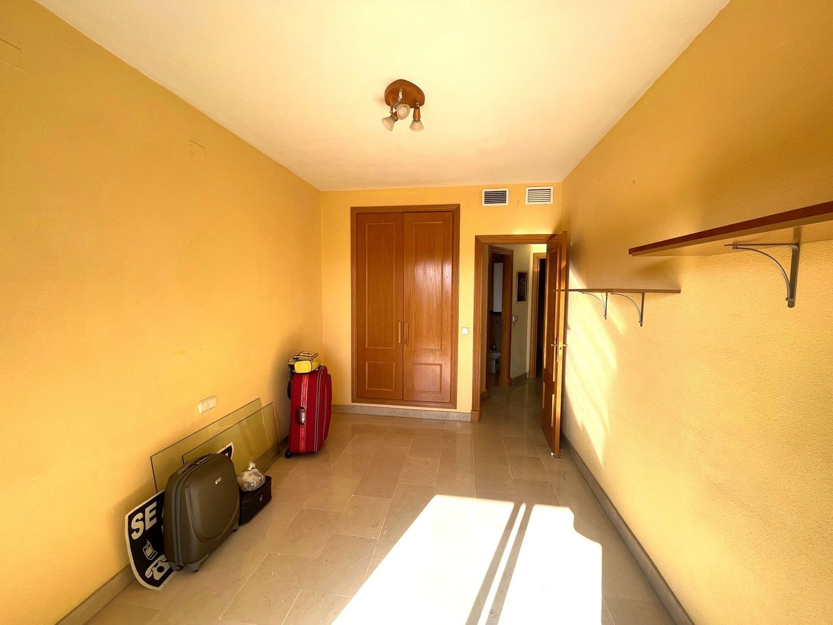 Middle Floor Apartment bilde 16