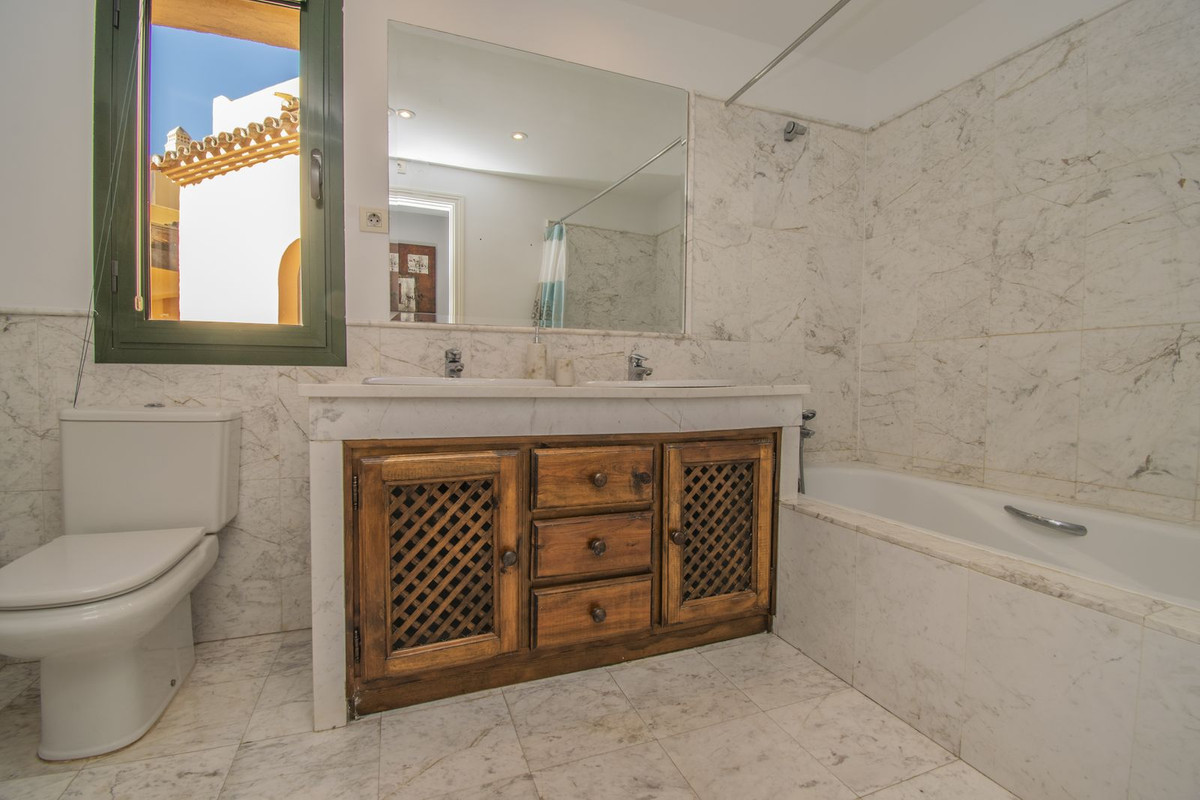 Middle Floor Apartment bilde 16