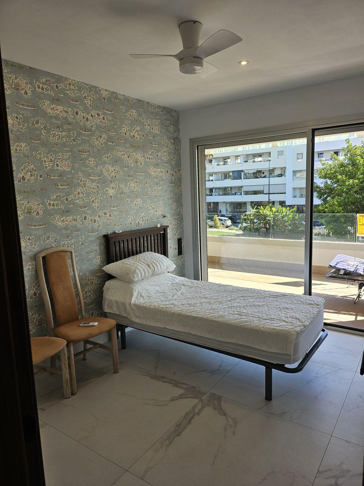 Middle Floor Apartment bilde 12