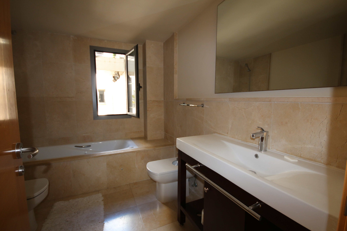Middle Floor Apartment bilde 10