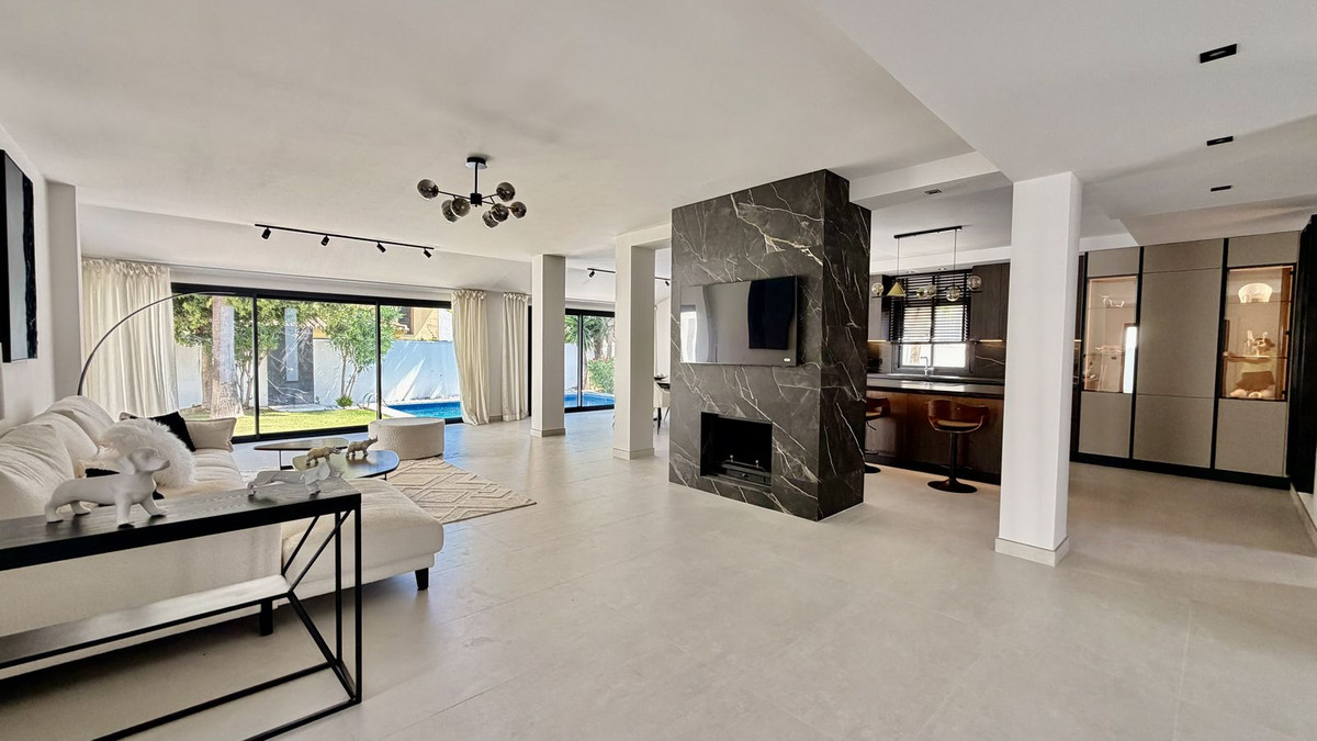 Detached Villa bilde 3