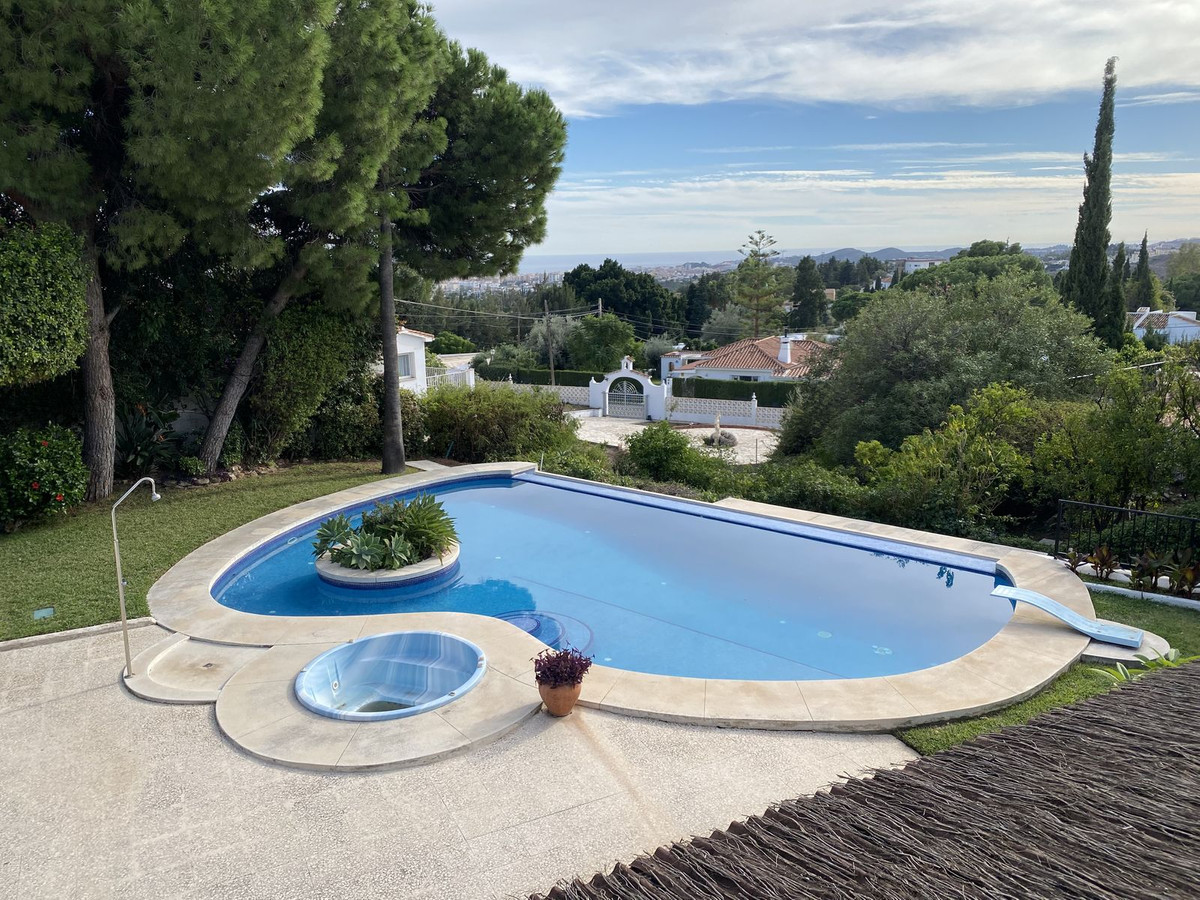 Detached Villa bilde 2