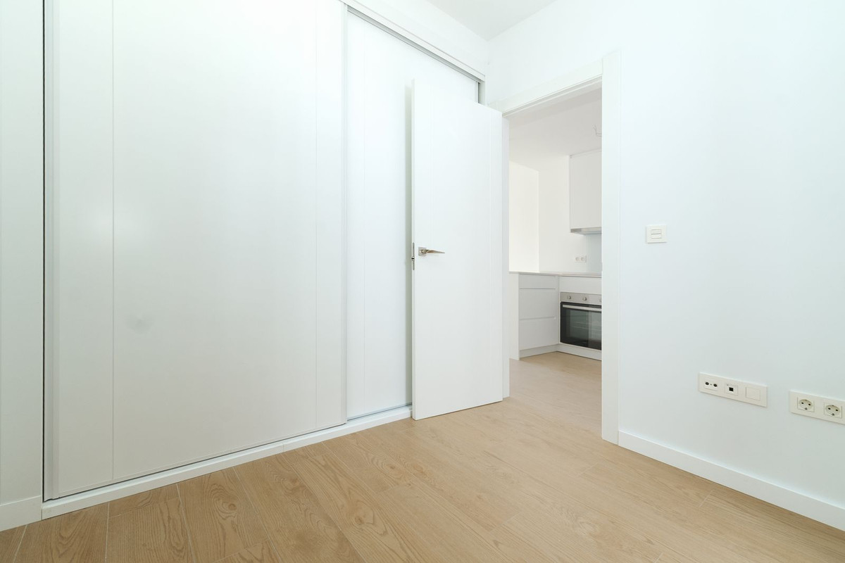 Middle Floor Apartment bilde 6
