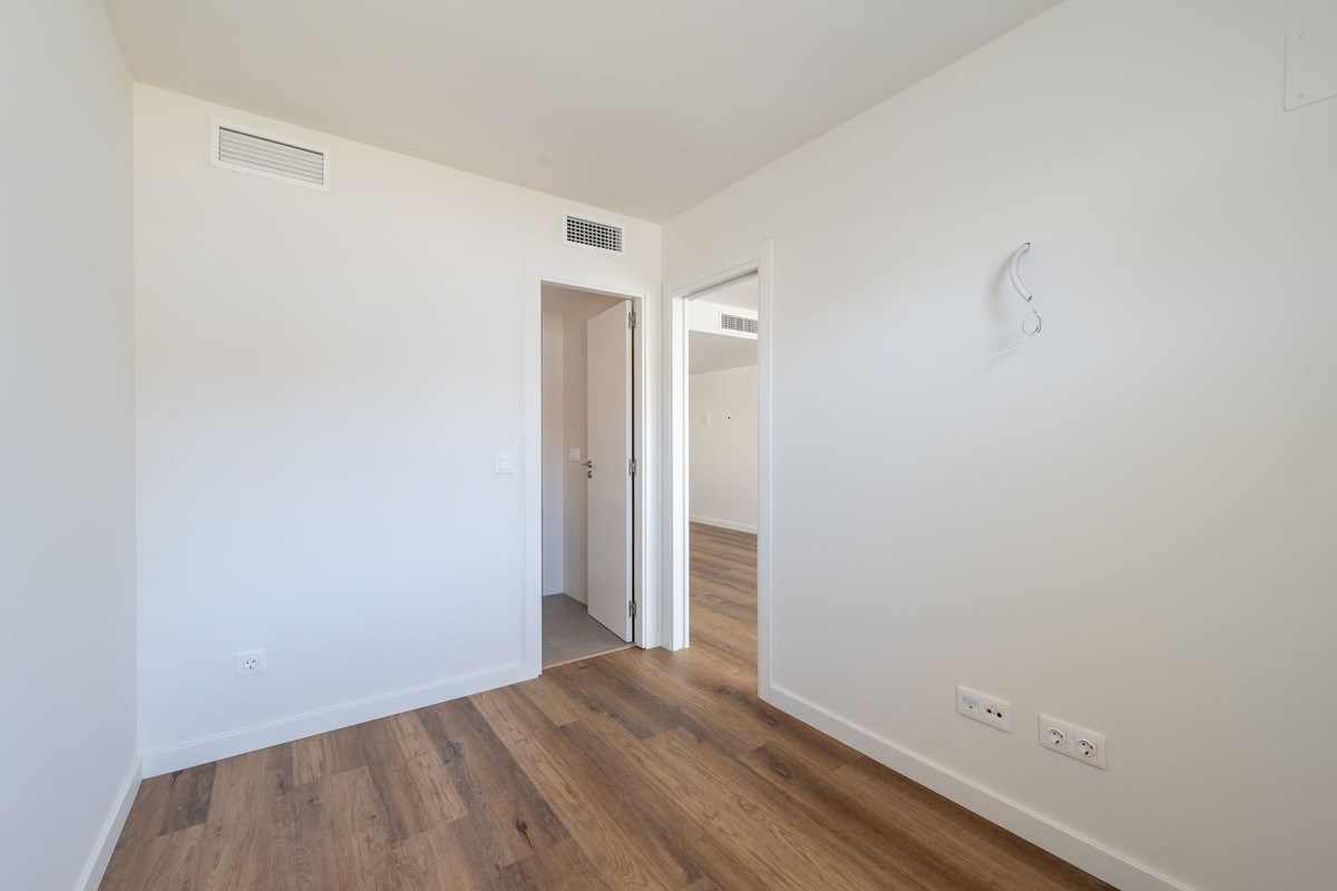 Middle Floor Apartment bilde 13